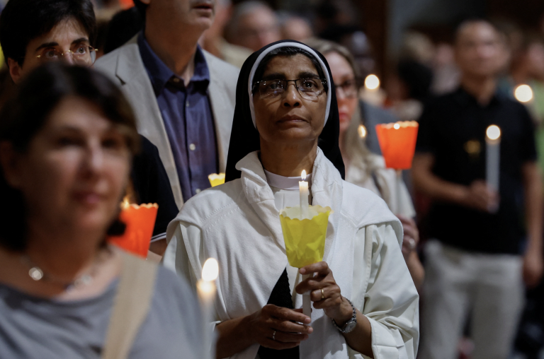 Po poklese opäť vzrástol počet katolíkov v Európe