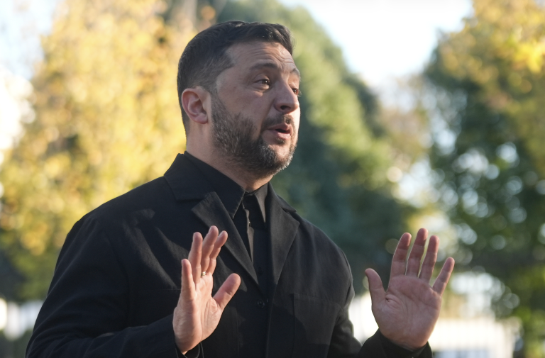 Putin je silnejší ako Hamas, tvrdí Zelenskyj a žiada o účasť sa samite v Budapešti