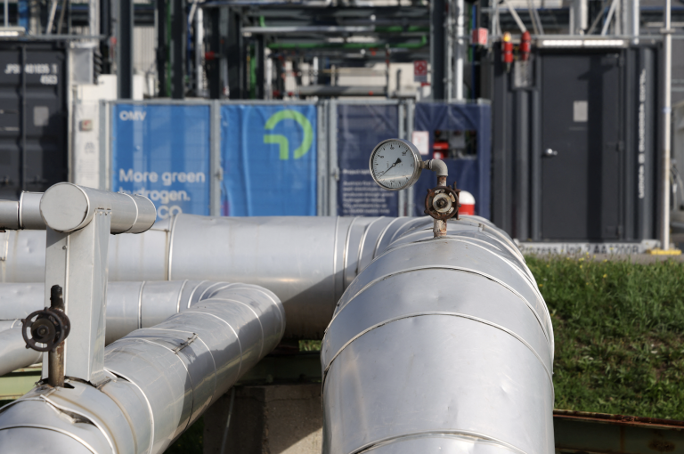 OPEC+ pozastaví zvyšovanie produkcie ropy v prvom štvrťroku 2026