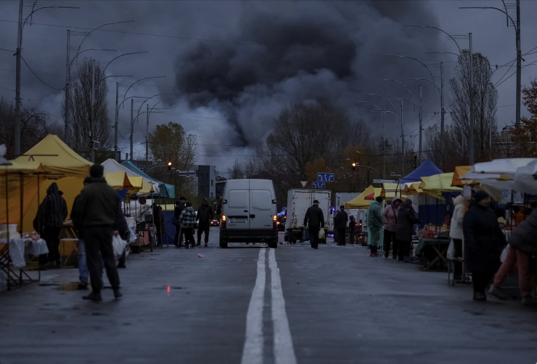 Ukrajine hrozí najtvrdšia zima, ruské útoky ničia tepelné zdroje