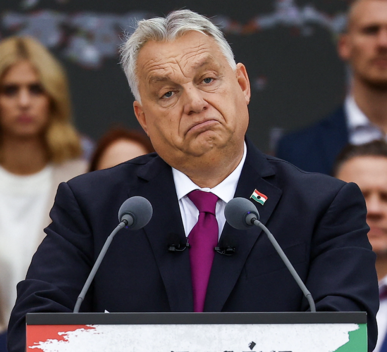 Orbán's ally buys well-known tabloid newspaper, opposition warns of media domination