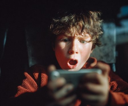 Instagram mení pravidlá hry pre mladých: koniec alkoholu, nahoty a falošných účtov