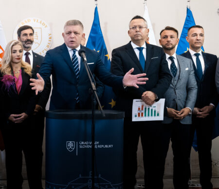 Kabinet odobril rozpočet. Výdavky presiahnu príjmy o 5,9 miliardy eur