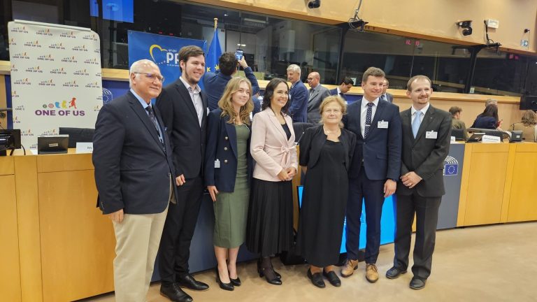 Pro-liferi podpísali deklaráciu a vyzvali EÚ posilniť ochranu materstva