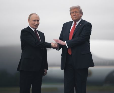 Náboženstvo, moc a mýtizácia. Trump a Putin ako Konštantín Veľký, Kýros a Vladimír Veľký