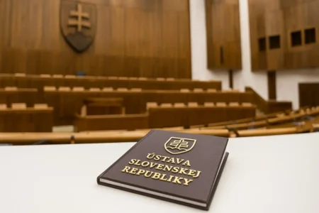 Ochráni zmena ústavy kresťanské hodnoty a prečo sa sústreďujeme len na „pikantné“ prikázania?