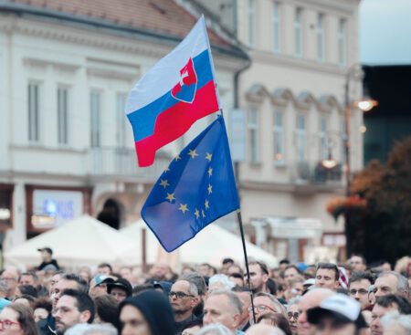 Strašenie ústavou a skutočný test suverenity