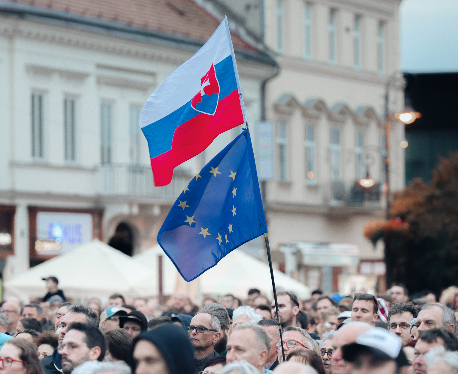 Strašenie ústavou a skutočný test suverenity