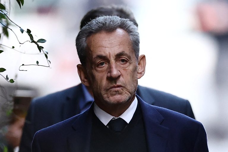 Vor einem Monat der Verschwörung für schuldig befunden: Sarkozy bittet um Freilassung