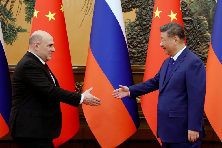 Beijing and Moscow reaffirm partnership. Talks on energy and Taiwan