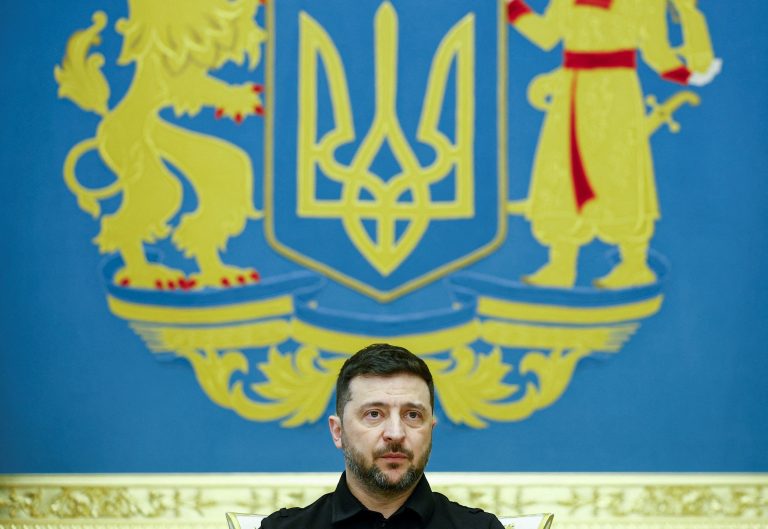 Ukraine agrees new gas corridor from Greece, aims to overcome winter