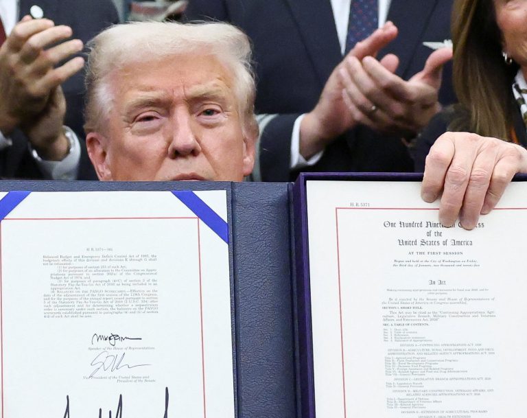 Donald Trump drohte mit einem Shutdown. Foto: Kevin Lamarque/Reuters