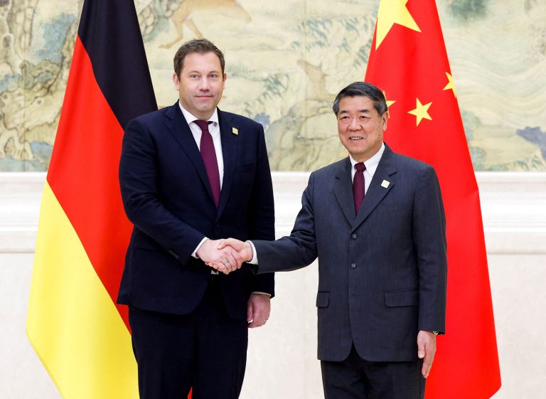 China and Germany seek to strengthen relations and end trade disputes