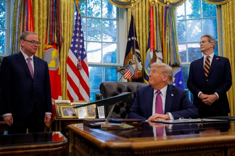 EU wants the US to start implementing the summer trade deal