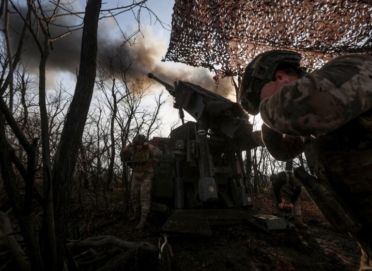 Ukraine hits oil refinery and oil terminal