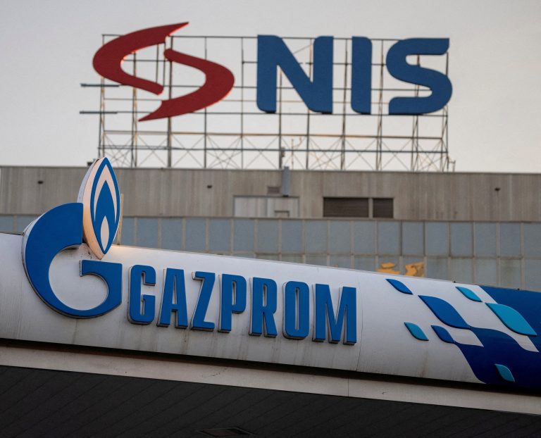 Belgrad will russische Raffinerie übernehmen und droht mit Schließung