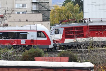 Incident pri Pezinku vyšetrili. Vlak z Košíc potreboval 13 metrov, aby sa vyhol zrážke