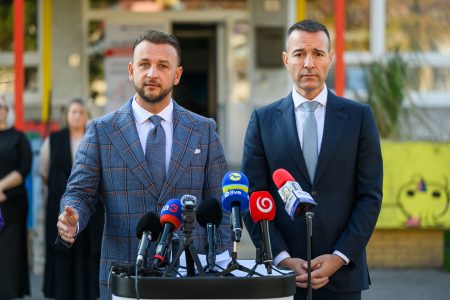 Štát chce chrániť deti aj učiteľov. Spúšťa projekt, ktorý má pomôcť zastaviť šikanu