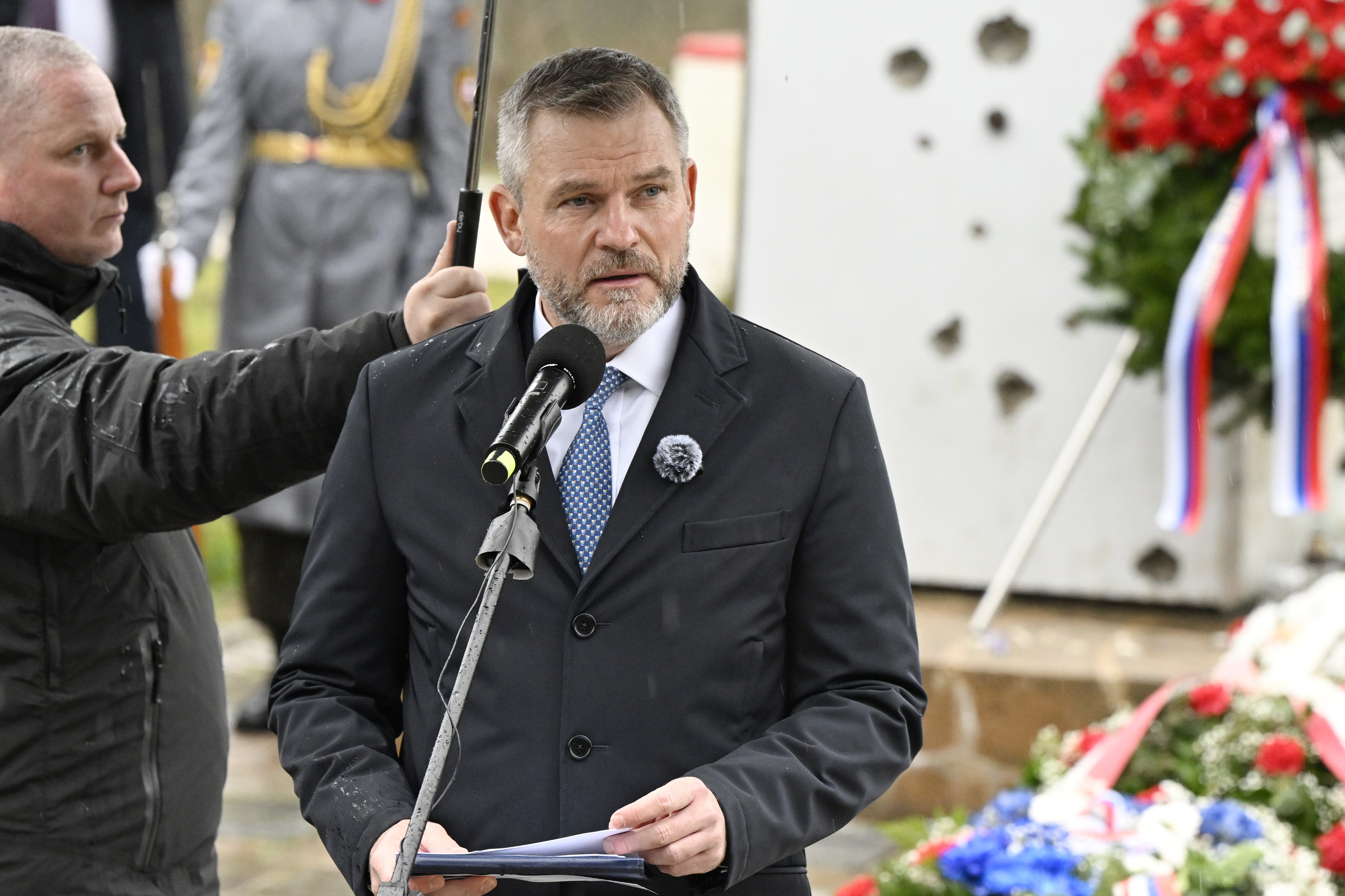 Pellegrini: Fico by mal zmierniť svoj tón. Aj jeho drsná rétorika je zdrojom rastu napätia