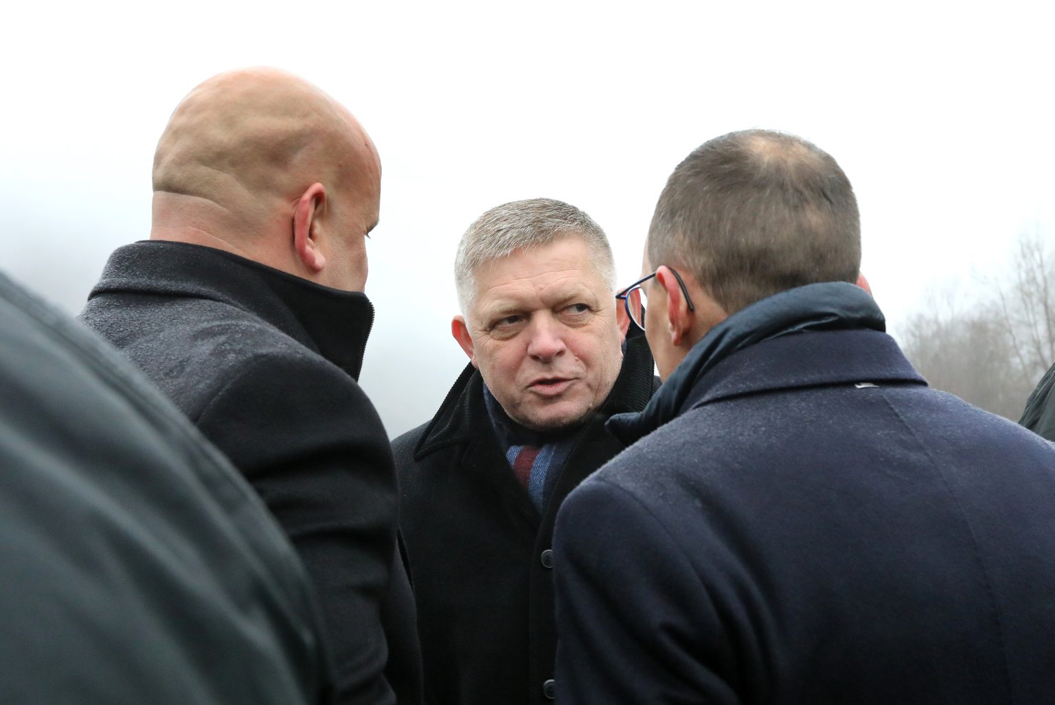 Premiér Robert Fico sa zúčastnil na otvorení diaľničného úseku Kriváň - Mýtna. Foto: Ján Krošlák/TASR
