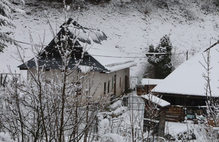 Na strednom Slovensku je v dôsledku sneženia bez prúdu viac než dvetisíc domácností