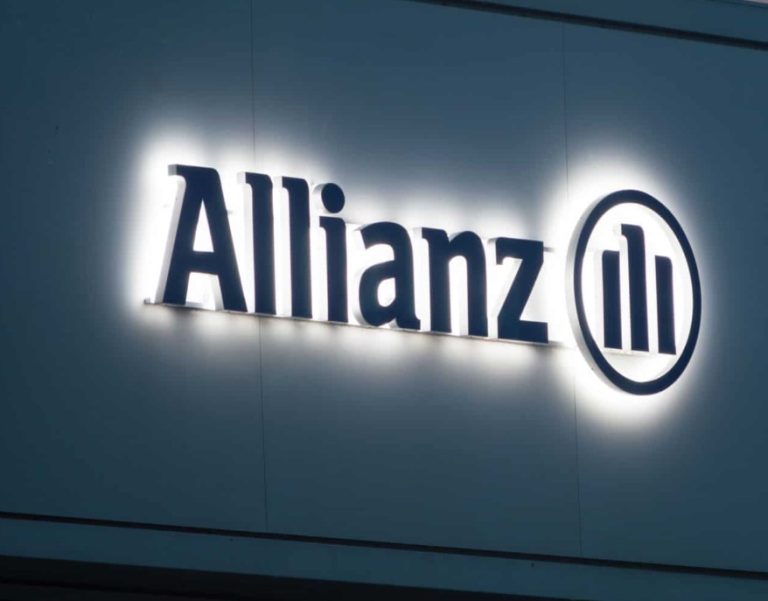 Allianz streicht 1500 Jobs – KI übernimmt Erstkontakt mit Kunden