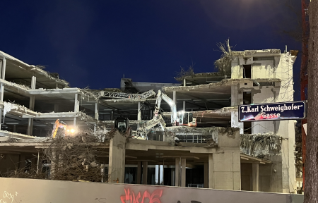 Wiens verhinderter Luxus-Tempel: Presslufthämmer zertrümmern den stillen Advent