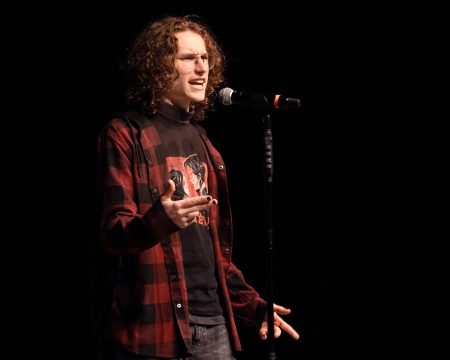 Médiá stvorili nového hrdinu. Je však skôr obrazom progresívnej prázdnoty