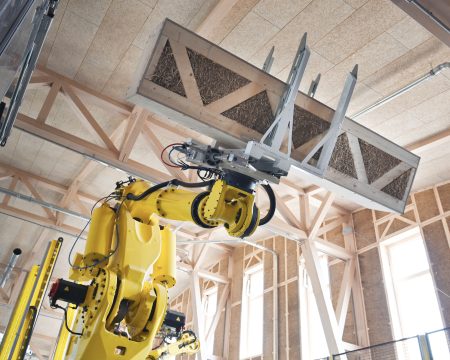 Inšpektori práce: pretrváva nelegálne zamestnávanie