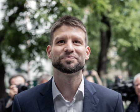 Šimečkova liberálna fikcia. Ako si mýli ústavu s ideologickým manifestom