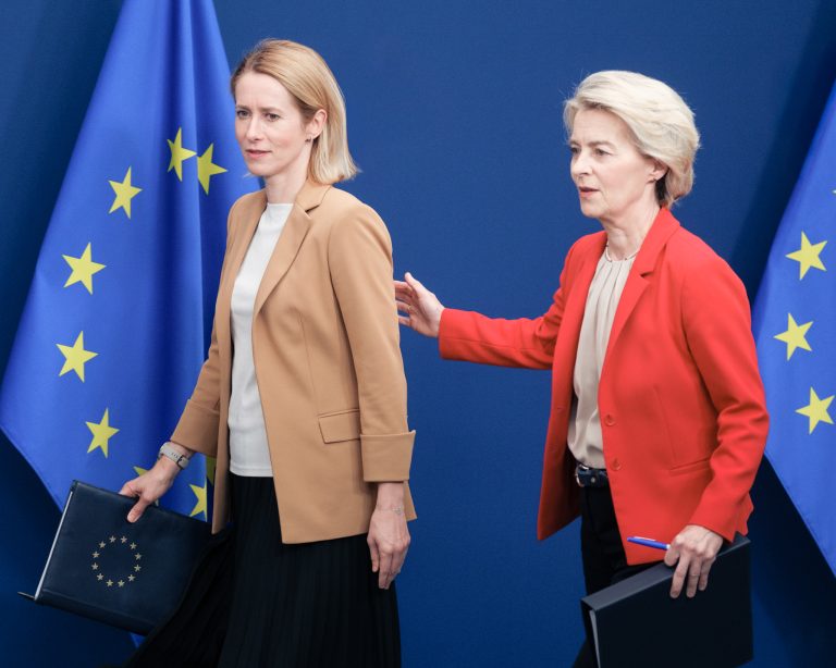 Kaja Kallas und Ursula von der Leyen. Foto: Thierry Monasse/Getty Images