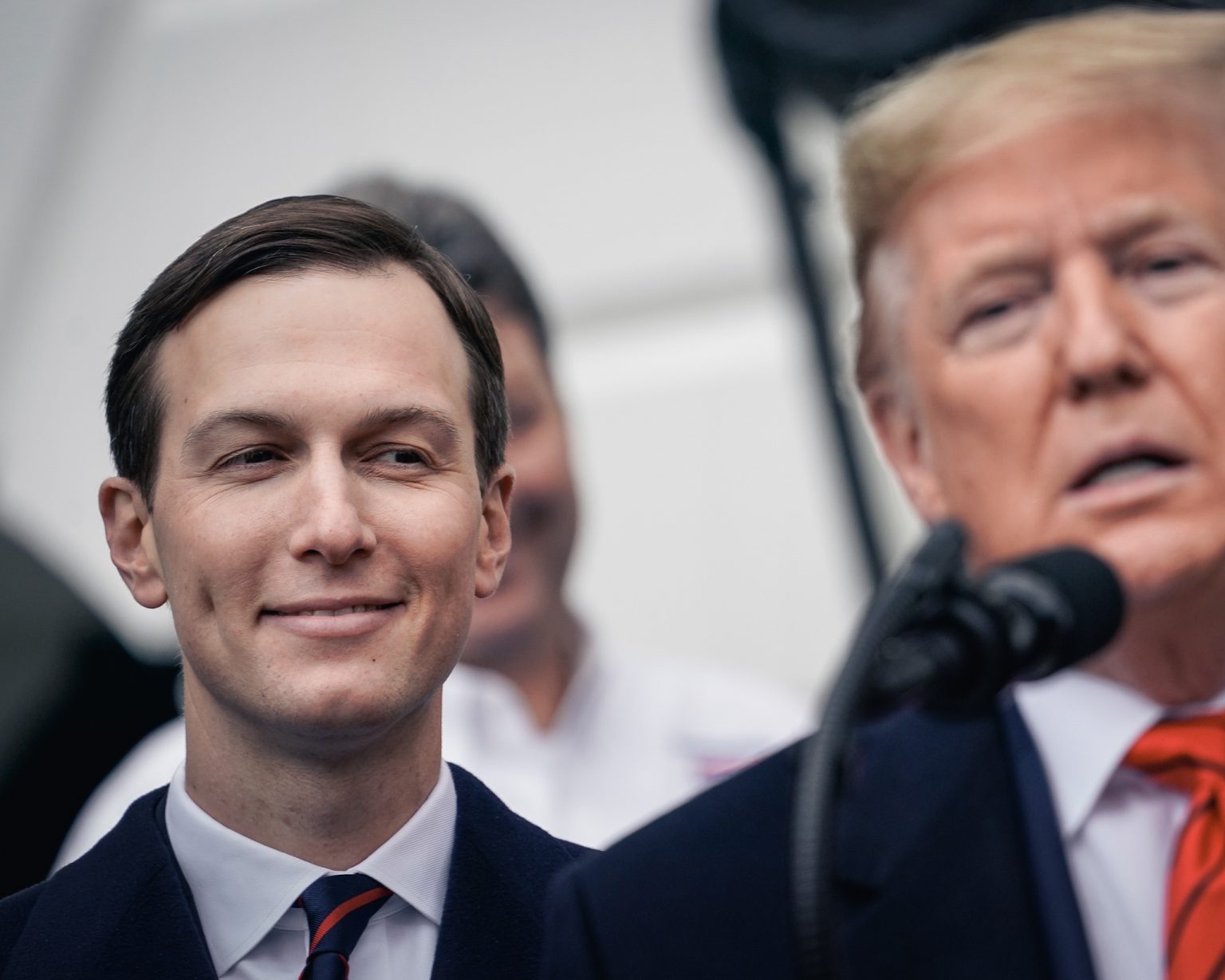 Jared Kushner sleduje prejav amerického prezidenta Donalda Trumpa. Foto: Drew Angerer/Getty Images
