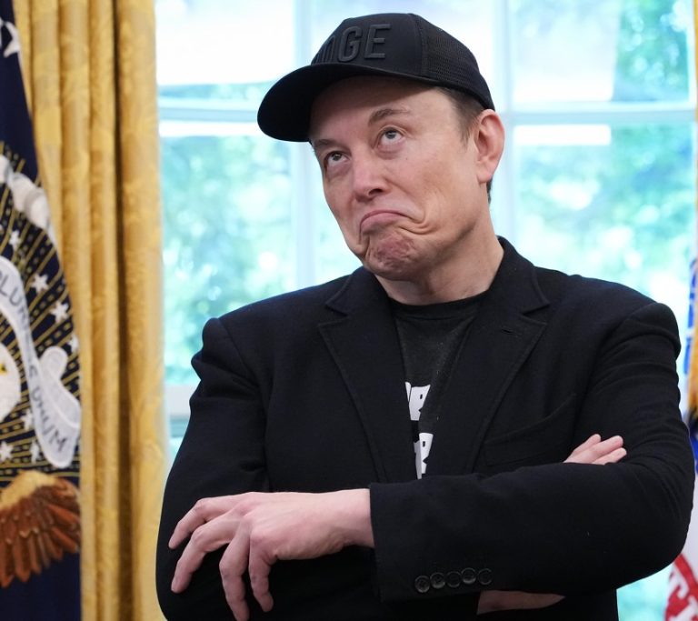 Anzeigen gegen Elon Musk: Grok hätte den Holocaust verharmlost