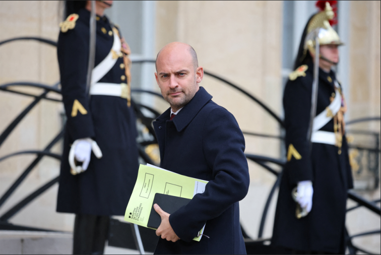 Frankreichs Außenminister lädt alle europäischen Partner zu Gesprächen über die Ukraine ein