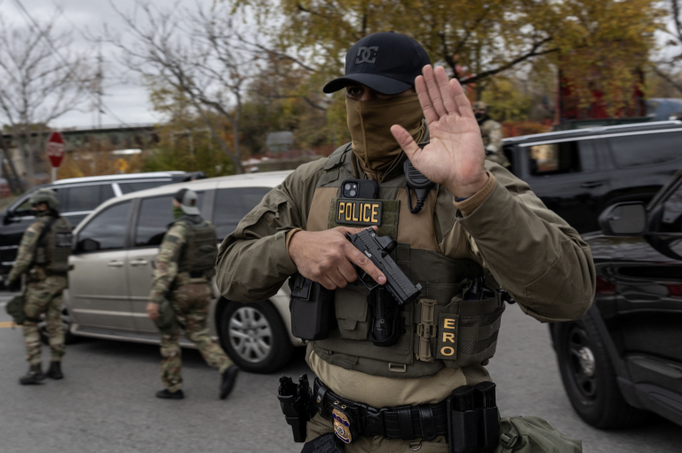 Federal agents threw tear spray into a man and daughter's car for no reason
