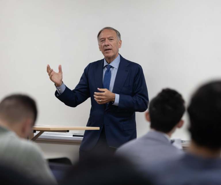 Führender ukrainischer Drohnenhersteller beruft Pompeo in seinen Beirat