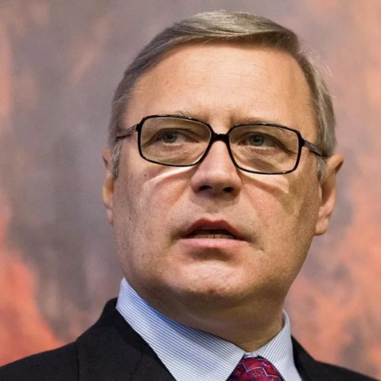 Ex-premier Kasyanov and economist Guriev added to Russian terrorist list