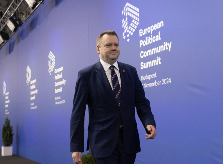 Großbritannien und EU verhandeln über Beitritt zu Verteidigungsfonds - keine Einigung