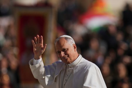 Pápež k mladým Slovákom: Nebojte sa ukázať, že ste kresťania