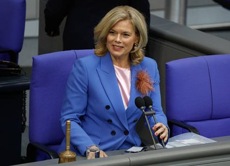 Bundestagspräsidentin Julia Klöckner nennt Deutschland das „Puff Europas“