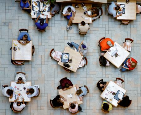 Slováci získajú od decembra na stravné o niečo viac. Čo sa mení a prečo