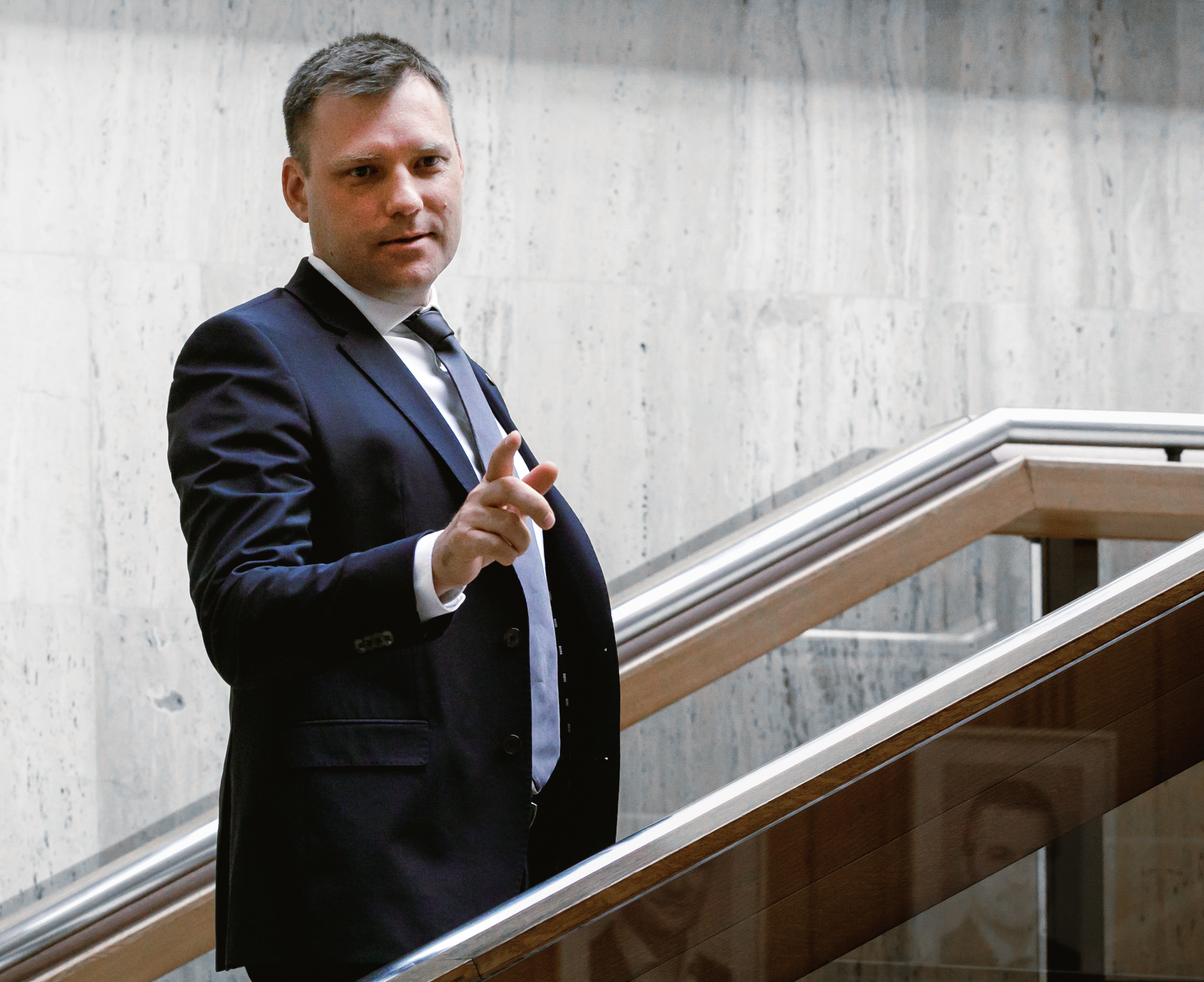 Taraba stále nevstúpil do SNS. „Správa sa arogantne,“ hovorí zdroj Štandardu