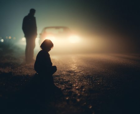 Na východnom Slovensku zneužívajú rómske deti na žobranie a prostitúciu, tvrdí Mikloško