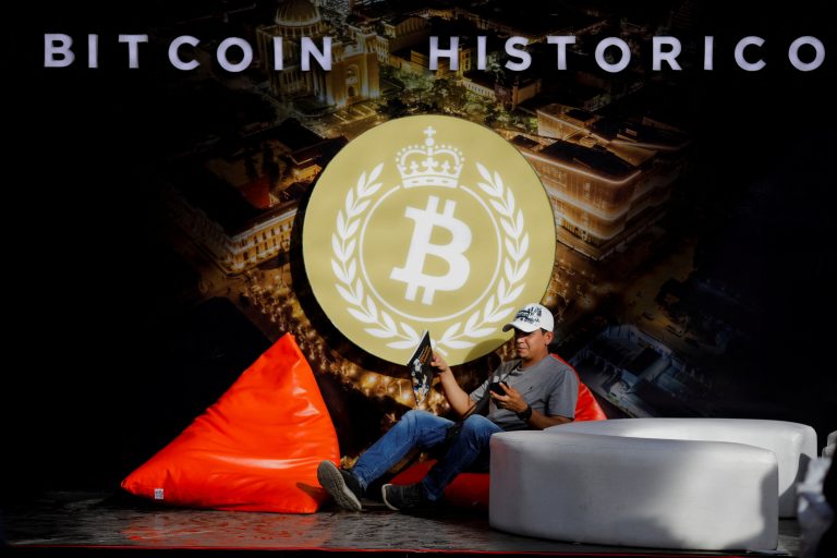 Europol odhalil mixér kryptomien, zaistili 25 miliónov v bitcoinoch