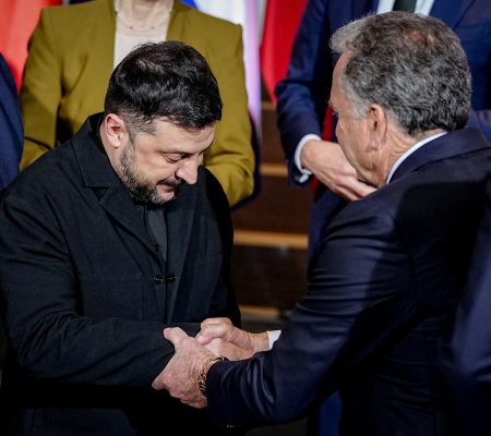 Berlínske rokovania priniesli pokrok. Pre Ukrajinu NATO už nie je podmienkou, územie však áno