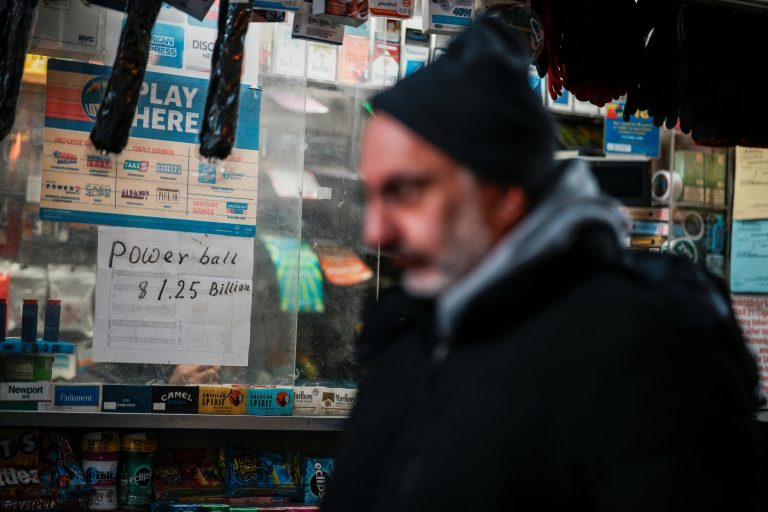 O 1,8 miliardy dolárov je bohatší výherca vianočného jackpotu Powerballu v USA