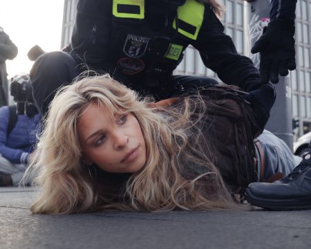 Prozess um Klima-Chaotin in Graz: Endgültiges Aufenthaltsverbot für Anja Windl?