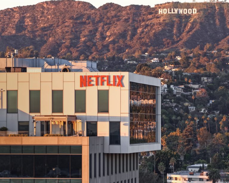 Netflix kauft Warner Bros. Foto: Mario Tama/Getty Images