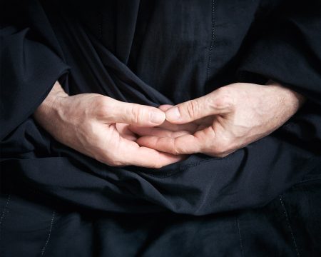 O Bohu, ktorý (ne)existuje. Čo odkazuje Štefan Hríb kresťanom vo svojej knihe?