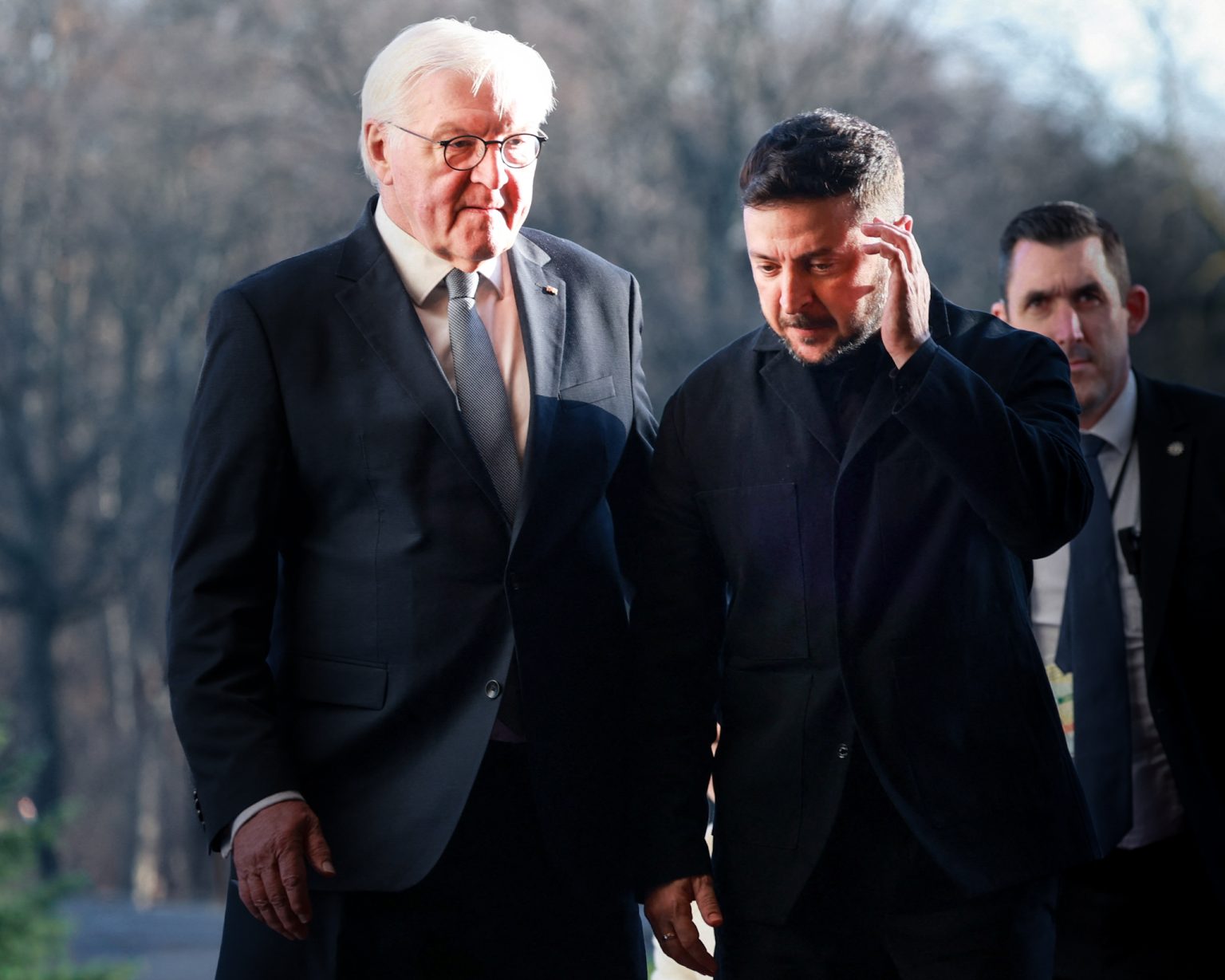 German President Frank-Walter Steinmeier welcomes Ukrainian President Volodymyr Zelenskiy at Bellevue Palace in Berlin. Photo: Fabrizio Bensch/Reuters